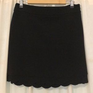 Loft scalloped mini skirt; GUC